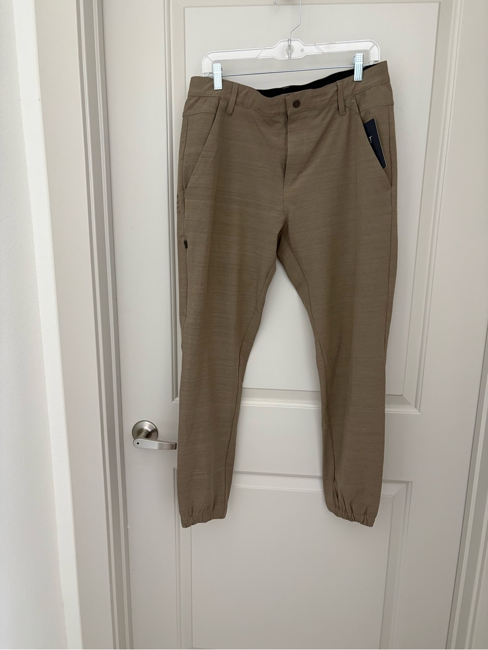 BYLT NWT TAN JOGGER SIZE 33 CASUAL GYM ATTIRE